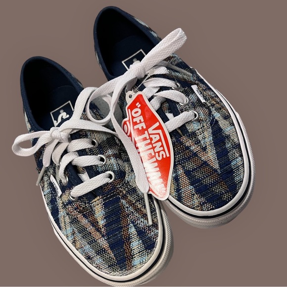 🎉HP🎉 NWB Vans Authentic woven chevron design sneakers. Women’s 5.5 (M4) - Picture 9 of 10